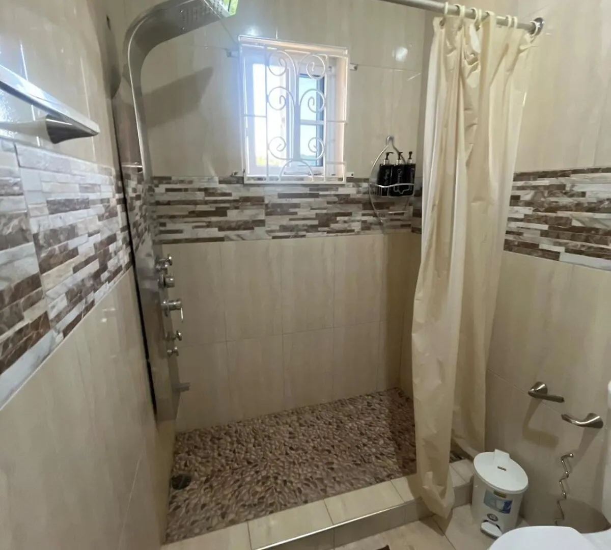Ocho Rios Holiday Home Tower Isle 招待所